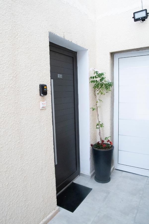 Kato Paphos 1Br Near Paphos Harbour/Beach/Sea Exterior photo